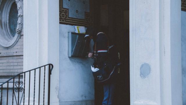 Junior Billy Foshay Is Transforming Your Inbox Into A Platform For Artists