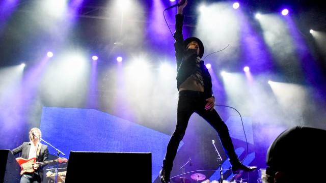 Boston Calling: A Friday Night With Beck