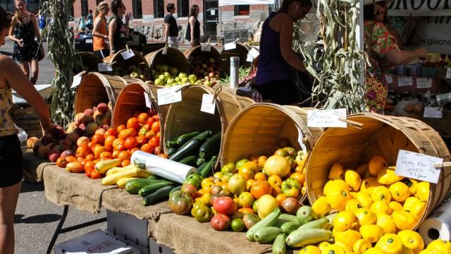 Farmers Market Showcases Local Businessess Evy Tea And Minus The Moo