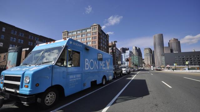 From Food Truck to Brick-And-Mortar: Bon Me Dazzles In Chestnut Hill Square