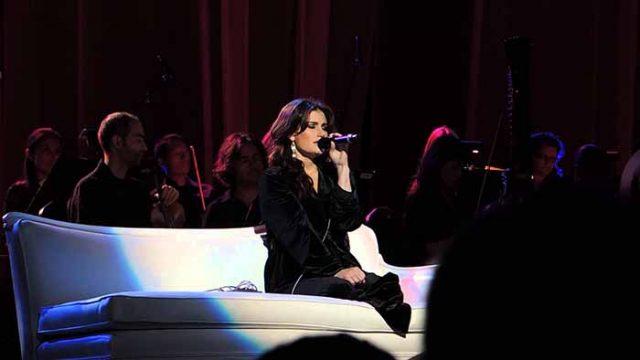Idina Menzel Embrarks on Another Solo Album, Cannot Let Go of Past Successes