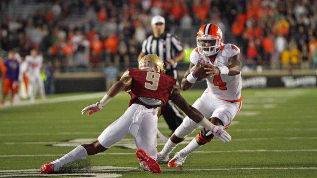 Notebook: Landry Stands Out, But Defensive Backs Struggle to Stop Watson & Co.