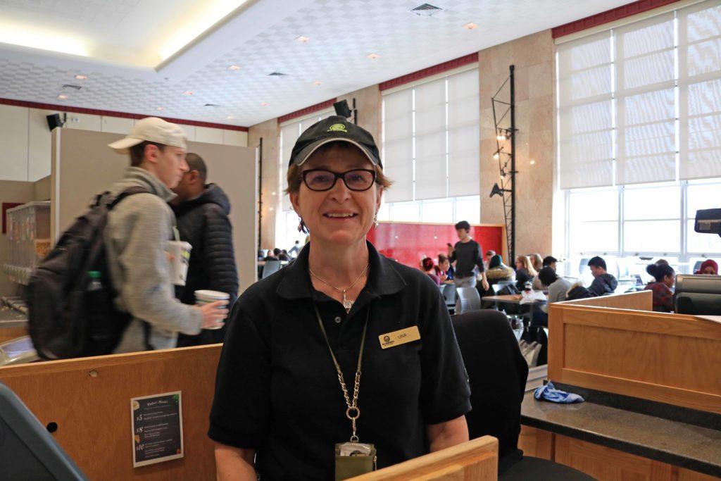 Unafraid of Crossing Oceans, Una O'Hanlon Says Hello