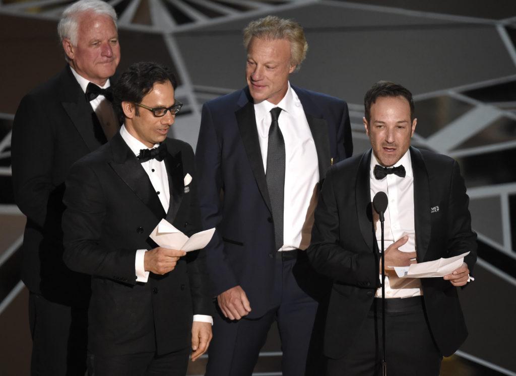 David Fialkow, BC '85, Wins Academy Award for 'Icarus'