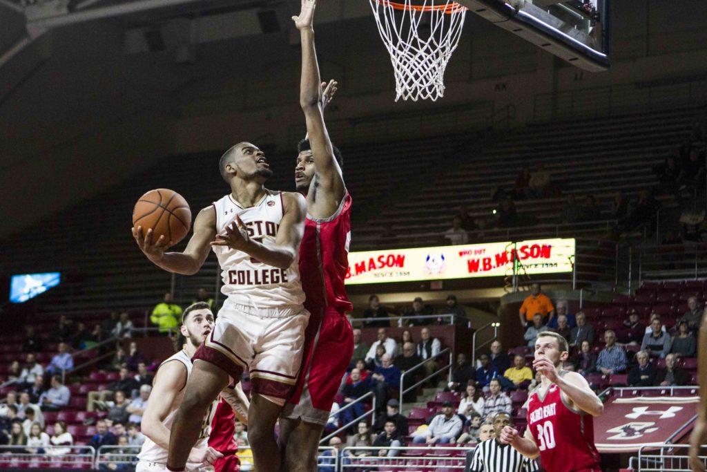 Tabbs Helps Eagles Fend off Sacred Heart