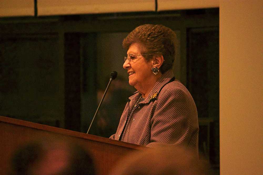 Holocaust Survivor Rena Finder Speaks on Experience