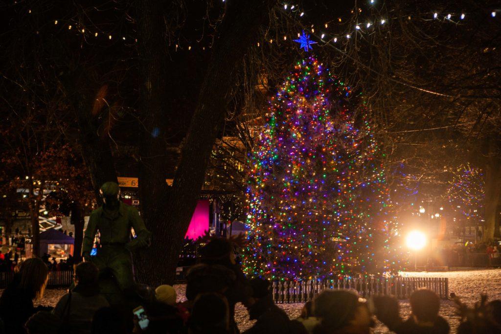 Dolly Parton Headlines, Kicks Off Holiday Season With Annual Tree Lighting
