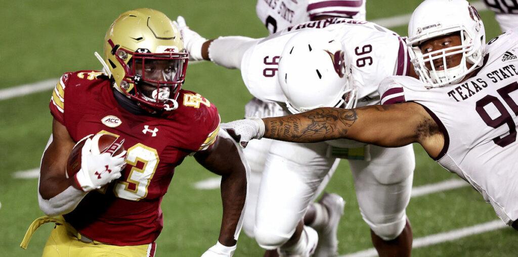 Eagles Ride Textbook Fourth Quarter to Win over Texas State