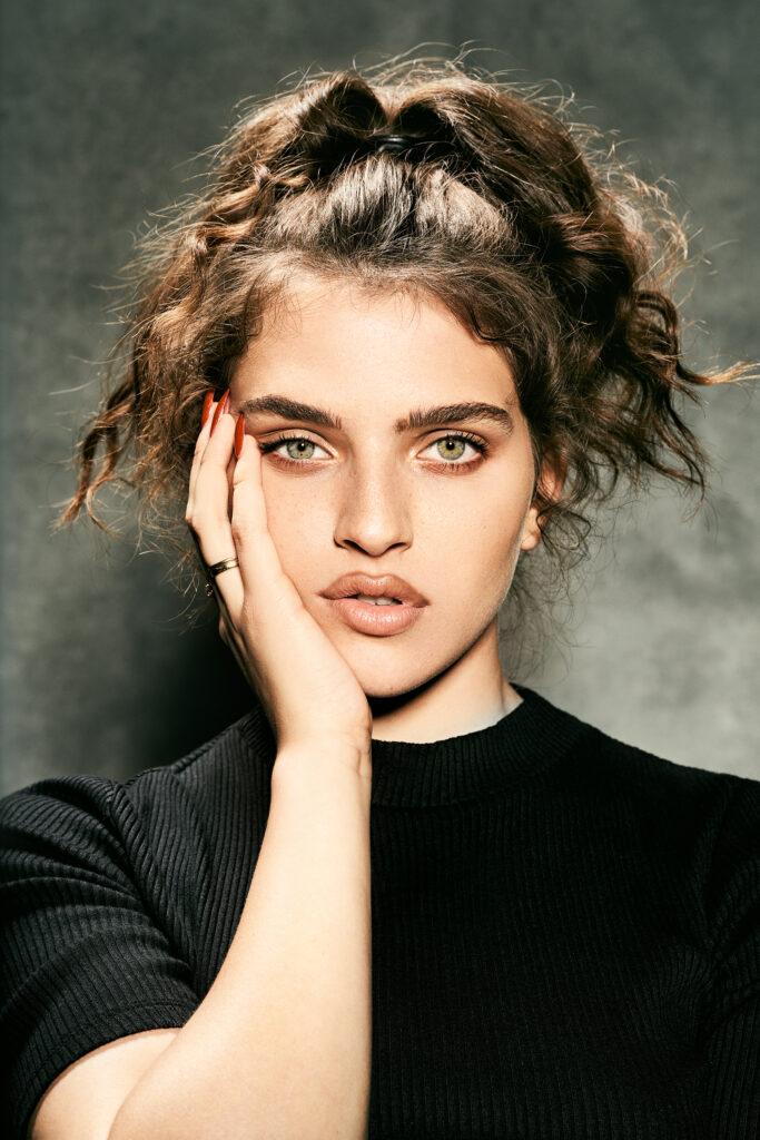Mae Muller's New EP is Mostly Forgettable, Formulaic Pop