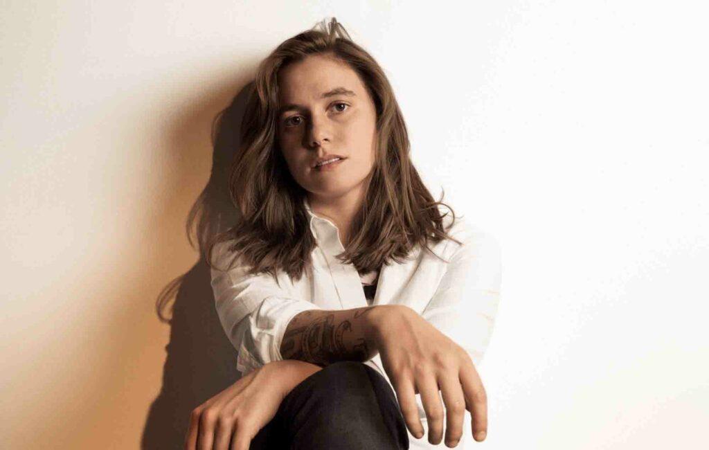 Julien Baker Impresses With Emotional, Intricate Lyrics