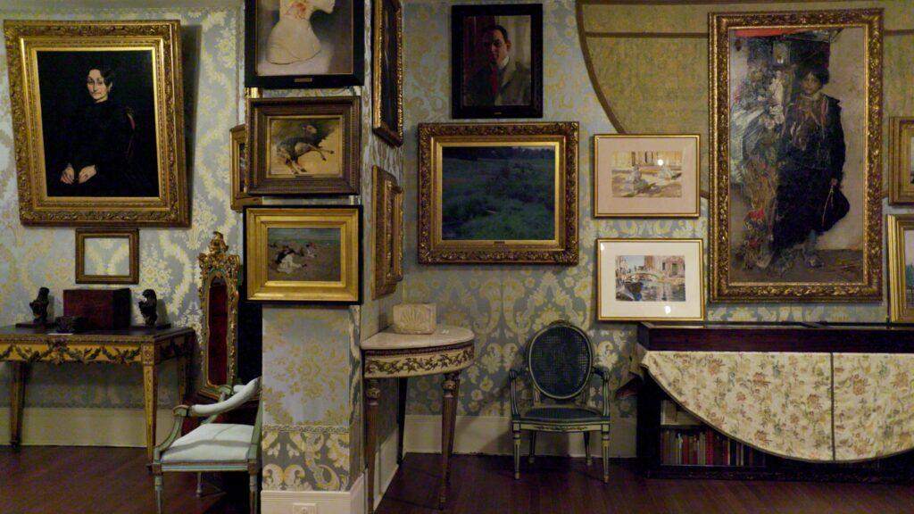 This is a Robbery: The World's Biggest Art Heist. c. Courtesy of Netflix © 2021