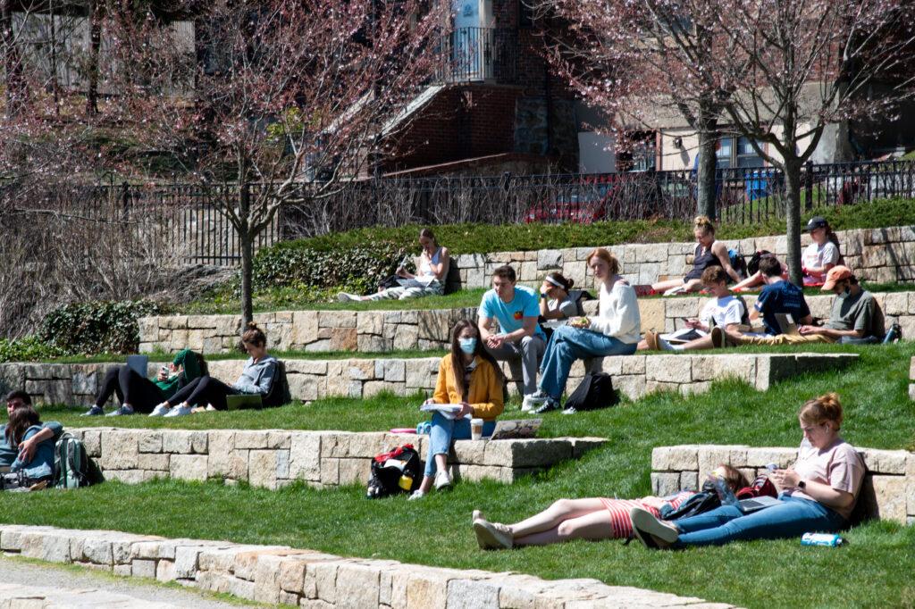 BC Reports Second Lowest Number of Undergrad Cases of COVID-19 This Semester