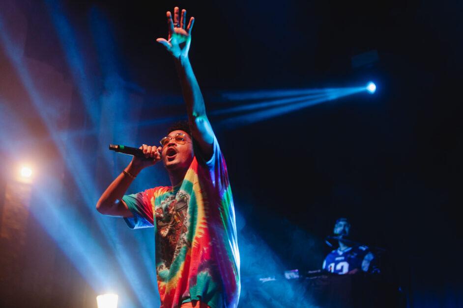 Bryce Vine Lights Up the Night at Stokes Set