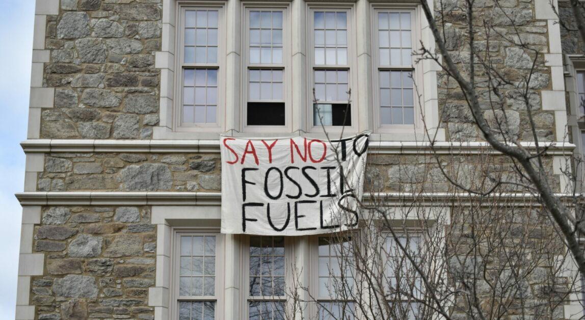 BC Environmental Groups Respond to Harvard Plans for Divestment from Fossil Fuels