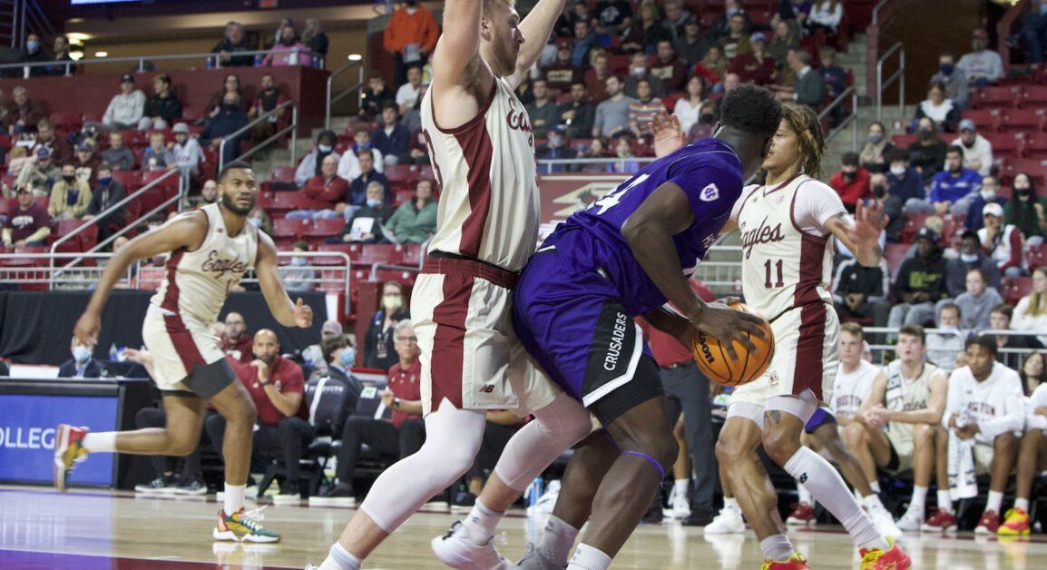 Karnik, Eagles’ Offense Shine in Win Over South Florida