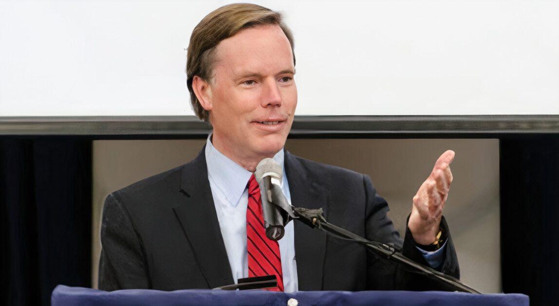 Senate Confirms BC Alum, Trustee as United States Ambassador to China