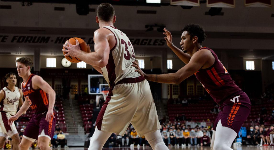 Eagles hold off Virginia Tech in Karnik's 26-point outing