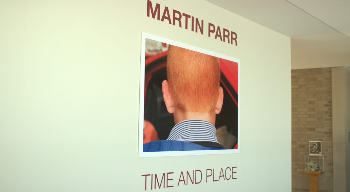 FACES Breaks Down Capitalist Themes in Martin Parr's Photography