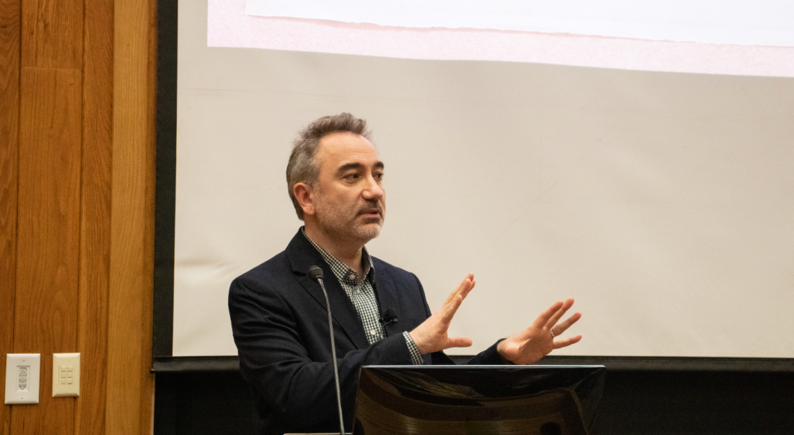 Akyol Calls for a Modern Look at Islam and Jurisprudence