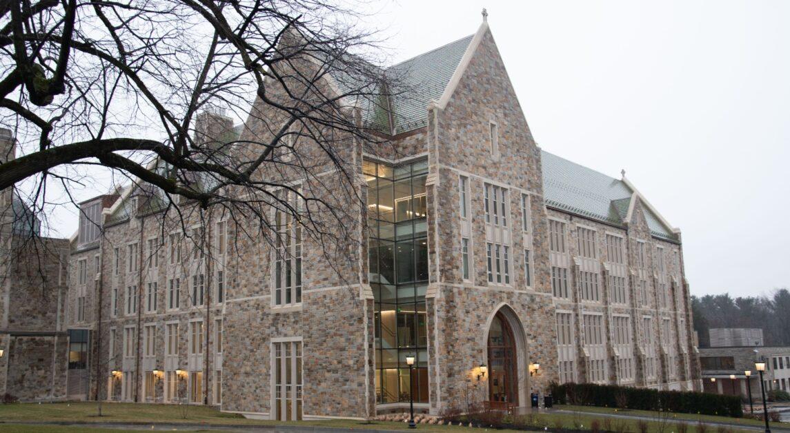 Sen. Ed Markey Announces $6.2 Million BC Environmental Science Grant