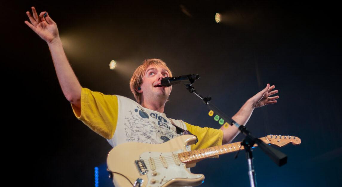 The band Dayglow with lead singer Sloan Struble performed fan-favorite hits at the House of Blues this Friday, Nov. 18, 2022 (Steve Mooney / Heights Editor)