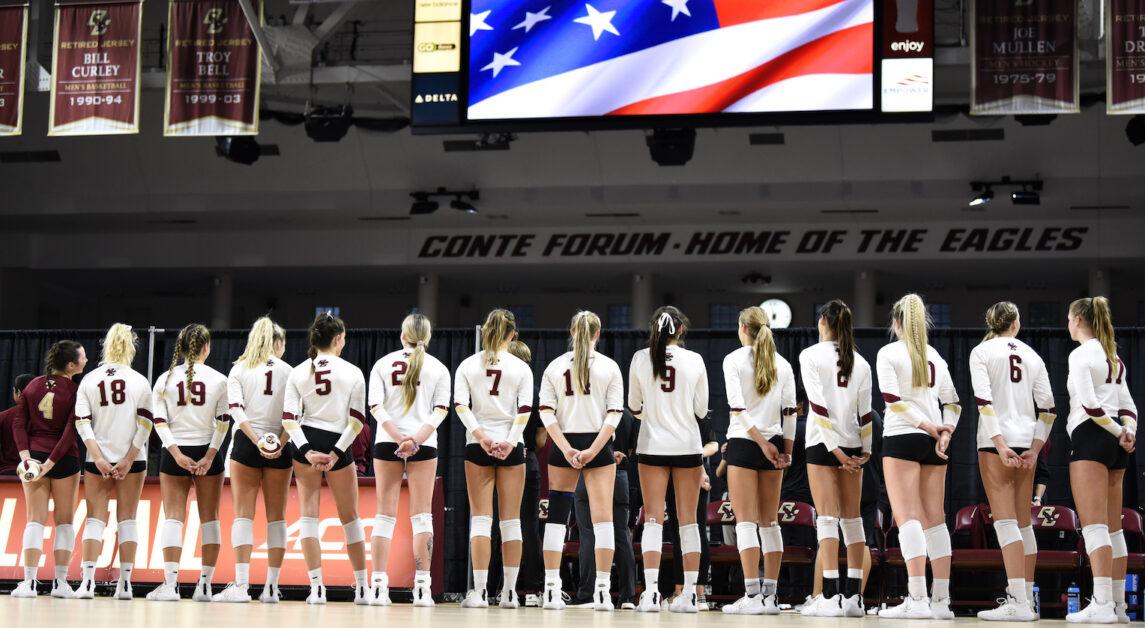 Alayna Crabtree recorded 19 kills and 16 digs in BC’s win. (Brody Hannon / Heights Staff)