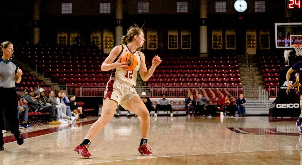 Six different Eagles scored in double figures in Sunday’s game. (Nicole Wei / Heights Staff)