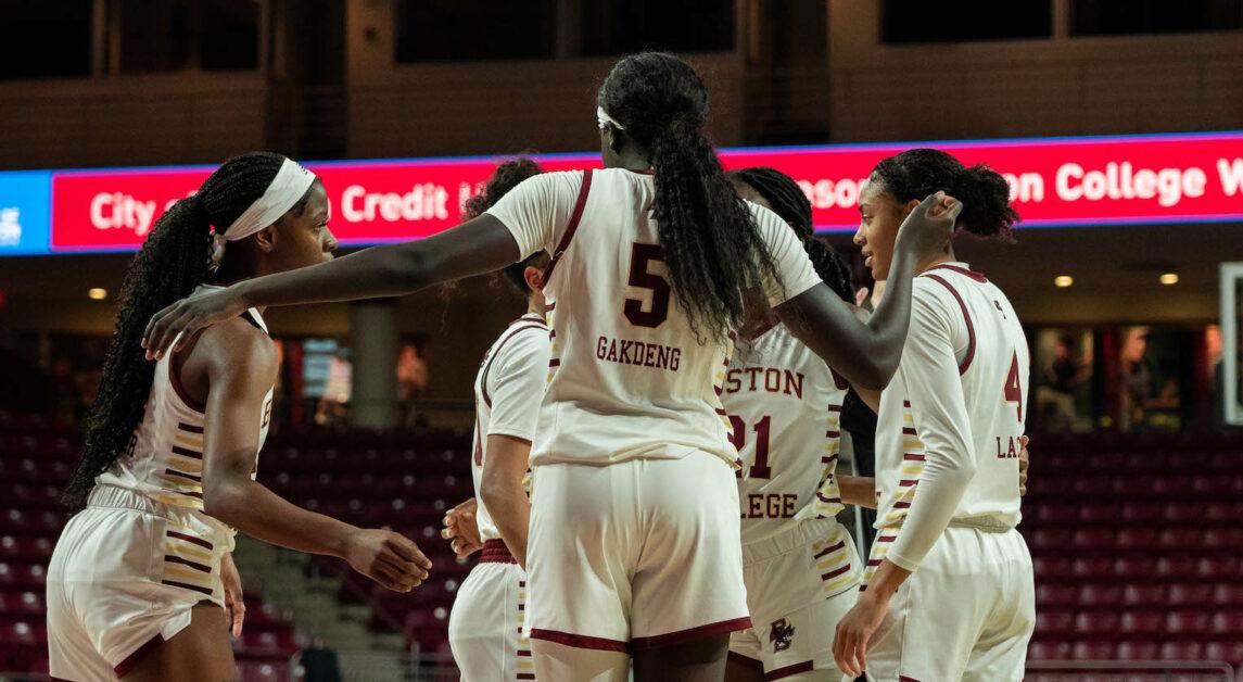 Despite the loss, center Maria Gakdeng (above) posted 16 points and five assists. (Kenneth Chen / Heights Staff)
