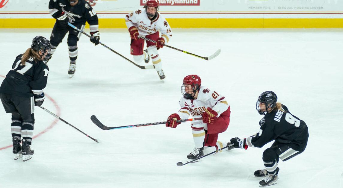 Abby Newhook registered two goals in the win. (Kenneth Chen / Heights Staff)