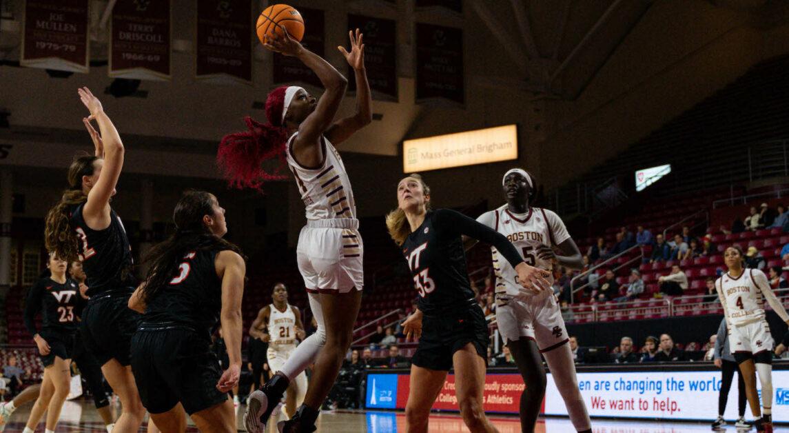 Dontavia Waggoner scored a game-high 16 points in her return. (Kenneth Chen / Heights Staff)