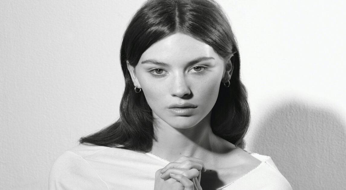 Gracie Abrams Questions Love and Past Relationships on ‘Good Riddance’