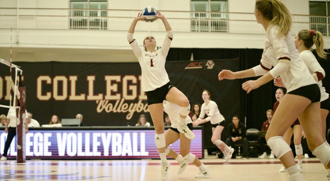Grace Penn, pictured, led the Eagles with 23 assists in the matchup. (Alina Chen / Heights Staff)