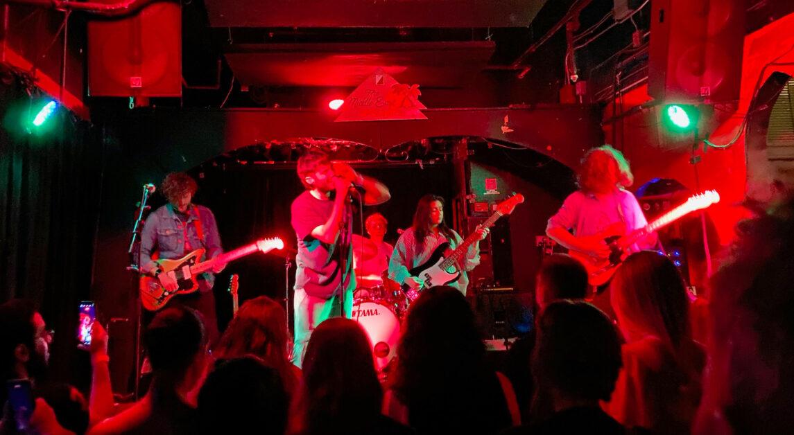 Dublin-Based Artist Somebody’s Child Wins Over Its First U.S. Audience 