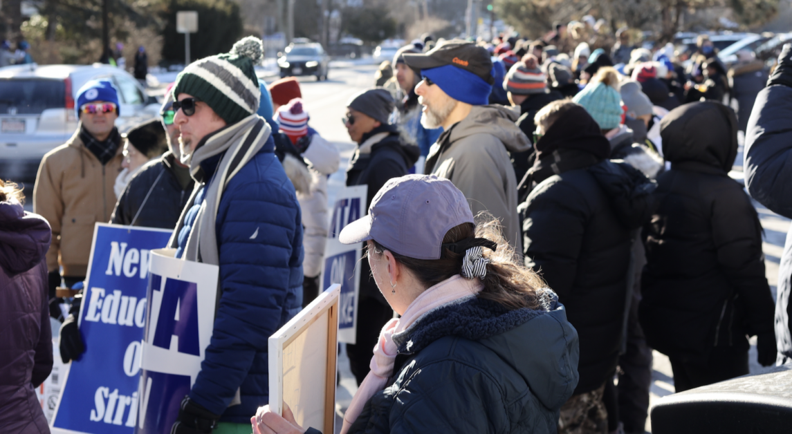 The motion calls for sanctions that would force the union to end the strike. (Genevieve Morrison / Heights Editor)
