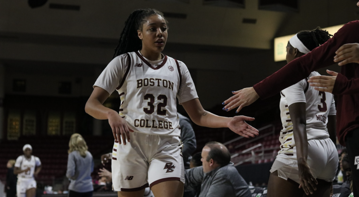 Both Teya Sidberry and Dontavia Waggoner had twelve points in the loss. (Sarah Fleming / Heights Staff) 