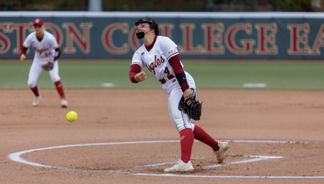 Abby Dunning struck out four of six batters between the end of the bottom of the third inning and the bottom of the fourth. (Kenneth Chen / Heights Staff) 