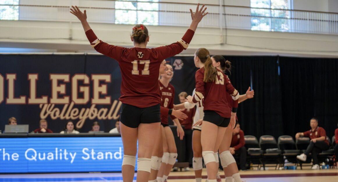 Halle Schroder led the Eagles with 13 kills. (Emily Ahern / Heights Editor)