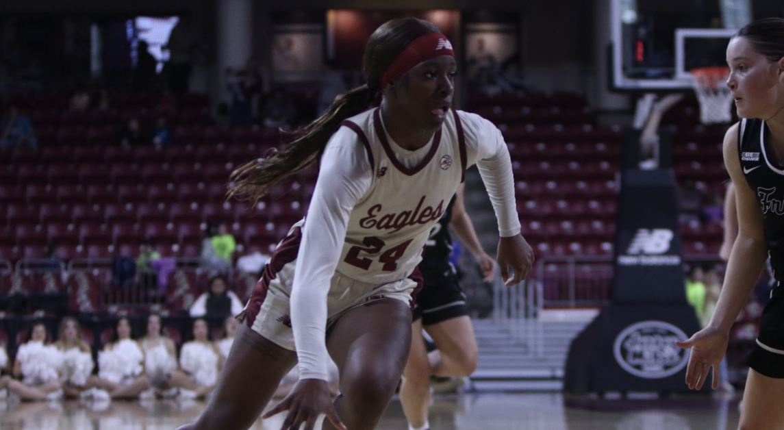 Dontavia Waggoner scored 16 points and tallied four steals in the win. (Ellie El-Fishawy / Heights Staff)