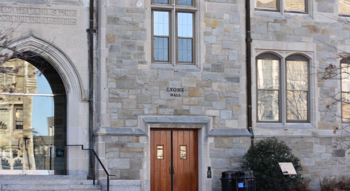 If Enacted, Trump Federal Funding Freeze Will Not Affect Financial Aid
