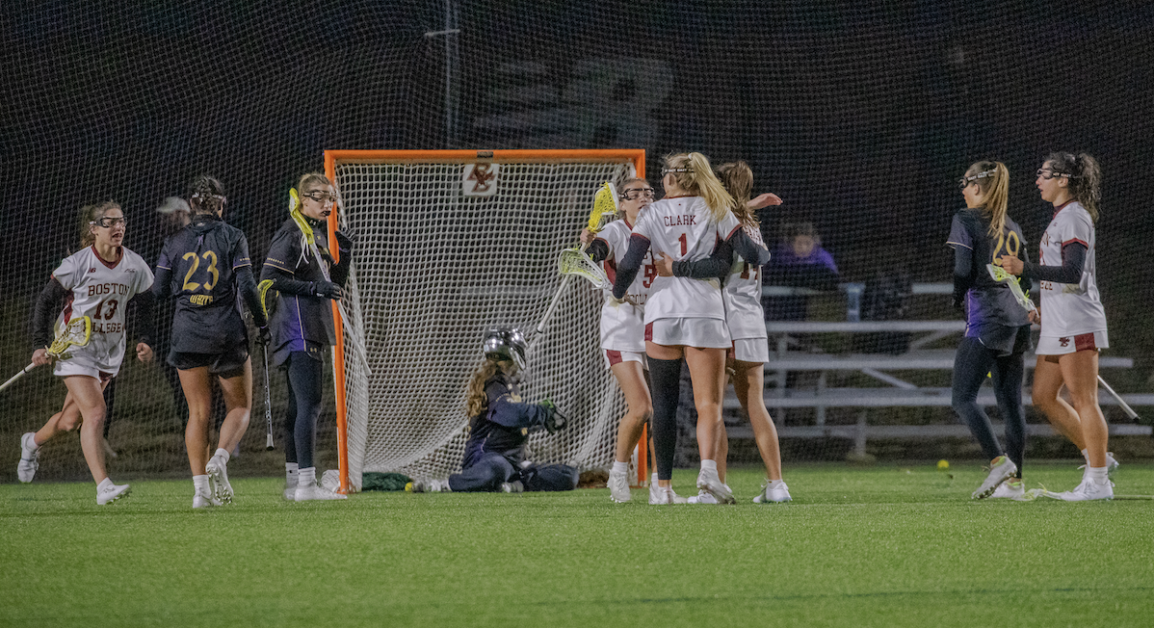 The Eagles took an early 6–0 lead in the matchup against the Wildcats. (Emily Ahern / Heights Editor)
