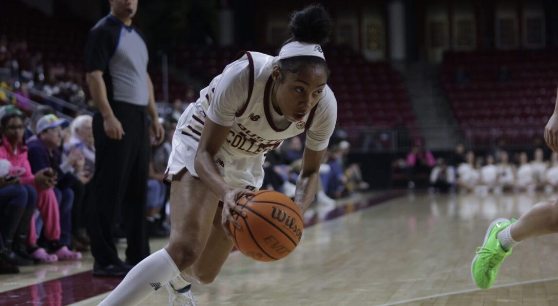T’yana Todd, pictured, went 0 of 6 from three in the loss. (Sarah Fleming / Heights Editor) 