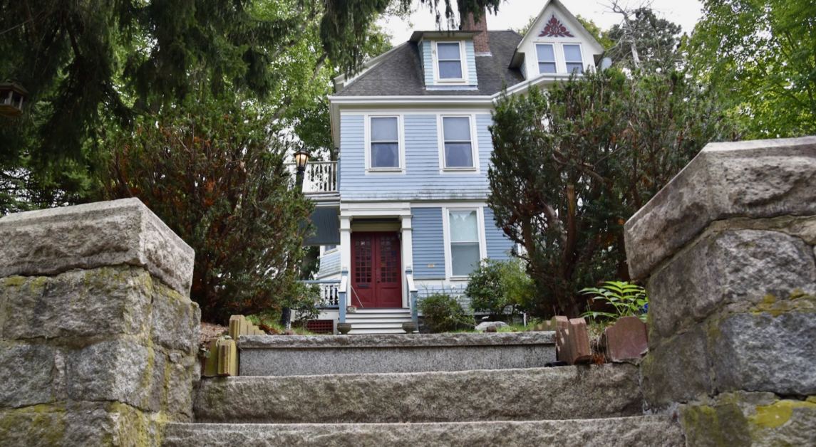 Build-out ratios are zoning laws that decide how much of a lot a building can take up. (Nicole Vagra / Heights Archives)