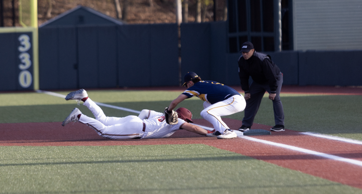 After the second inning, the Eagles tallied a home run in every subsequent inning. (Sydney Amero / Heights Staff)