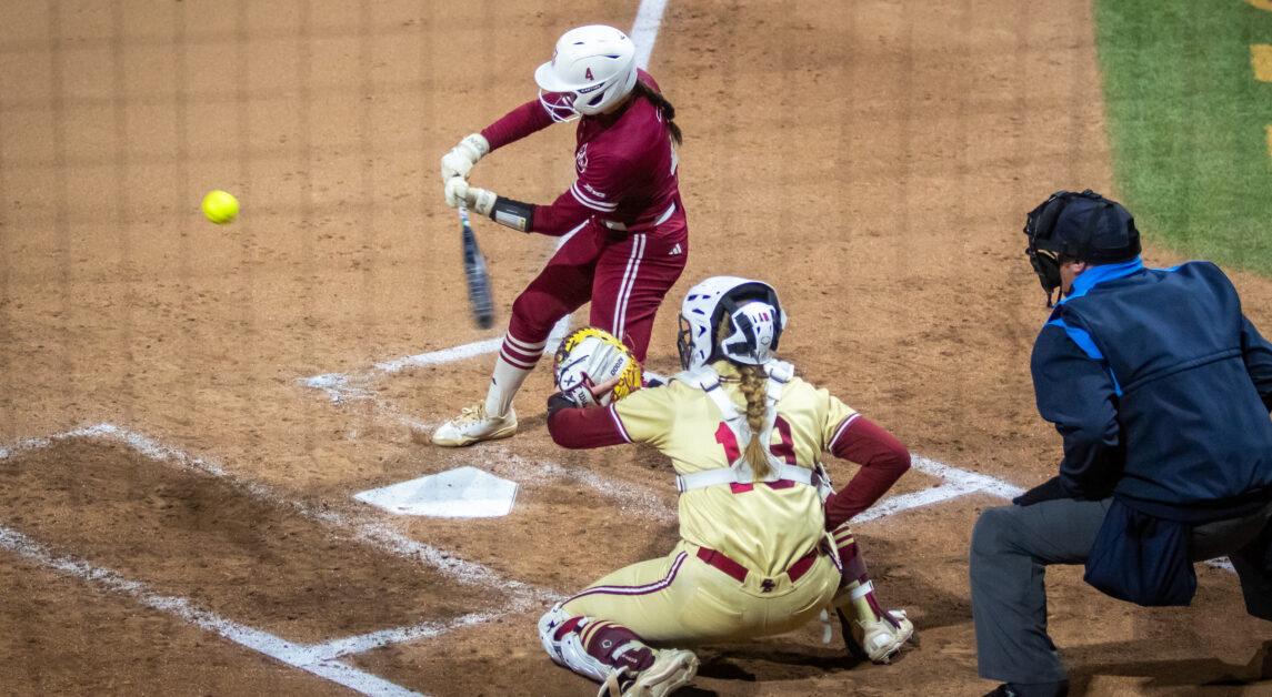 UMass' seventh-inning home run sealed the win for the Minutewomen. (Yamari Santillan / Heights Staff)